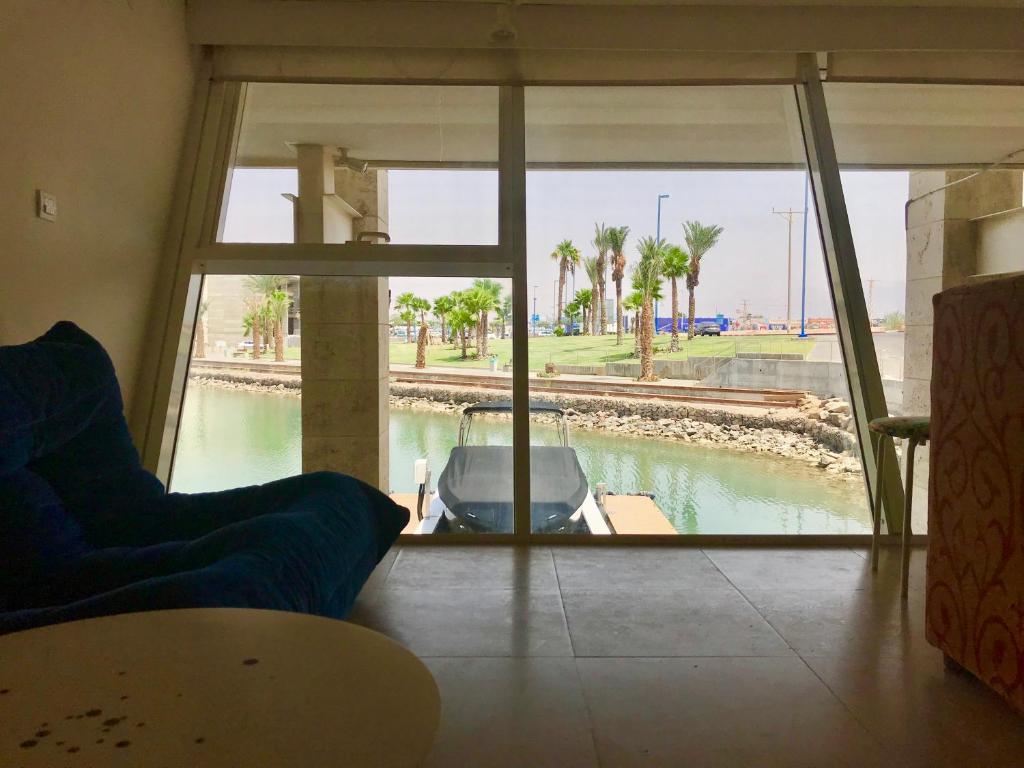 Lagoon suite photo 2