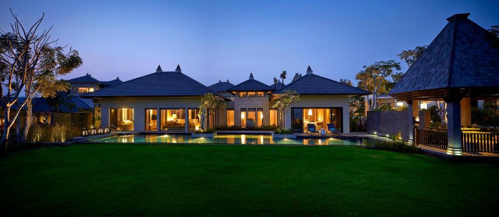 Вилла (Вилла Cliff с 3 спальнями и собственным бассейном), The Ritz-Carlton Bali Villas