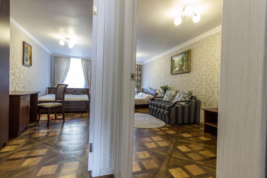 Apartment Ryadom S Ploshadiu Rynok photo 4