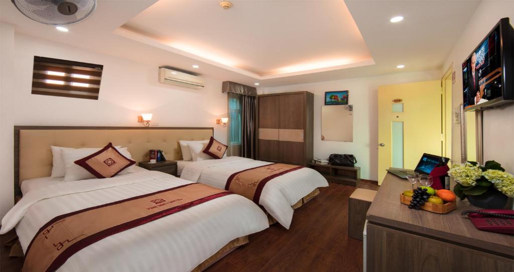 Двухместный (Двухместный номер Делюкс с 2 отдельными кроватями), Van Mieu Hotel