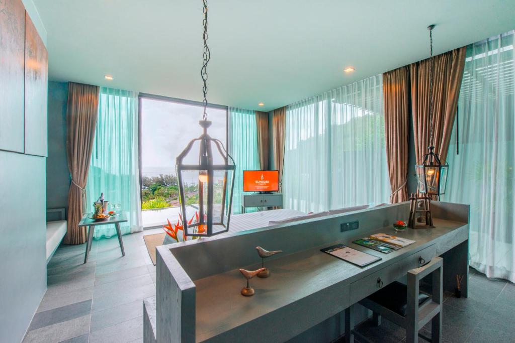 Вилла (Вилла с бассейном с видом на океан), Курортный отель Sunsuri Phuket