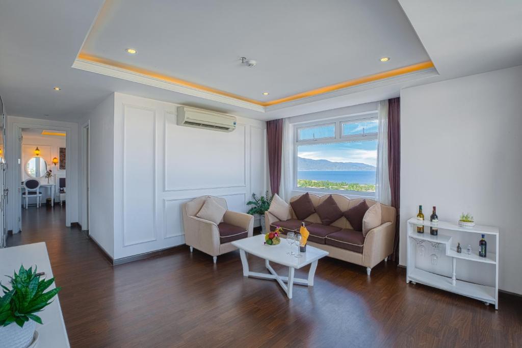 Сьюит (Люкс, вид на море), Sea Phoenix Hotel Da Nang