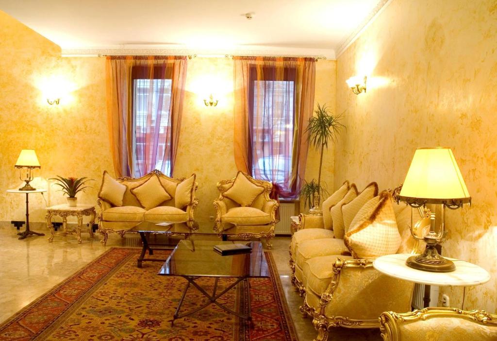 Optima Collection Dnipro photo 2