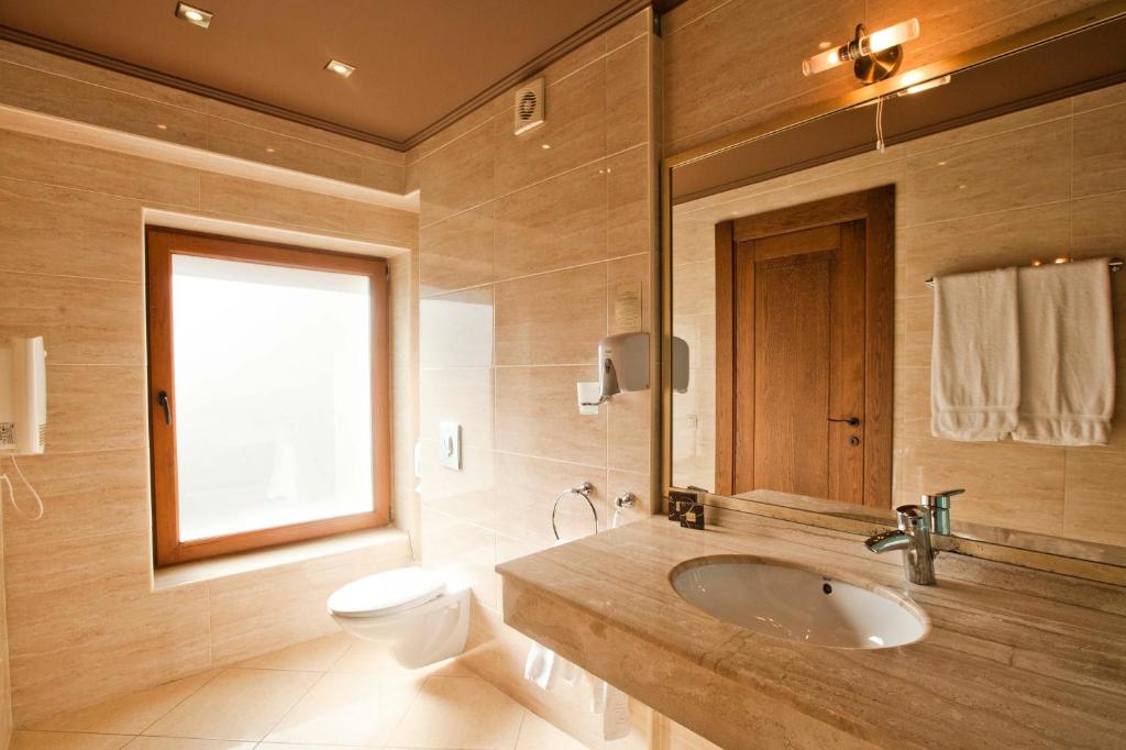 Двухместный (Стандартный двухместный номер с бесплатной парковкой), Ventura Boutique Hotel