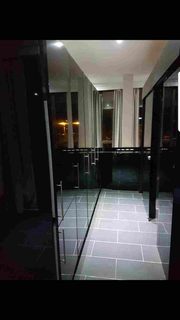 Black loft photo 4