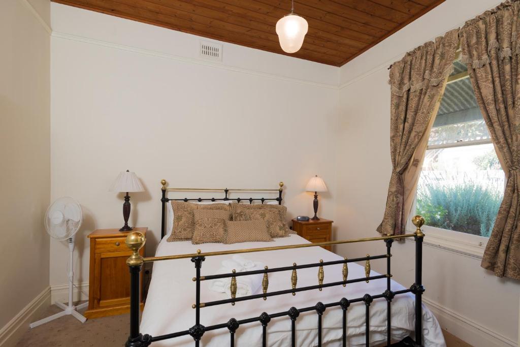 Abaleen House photo 1