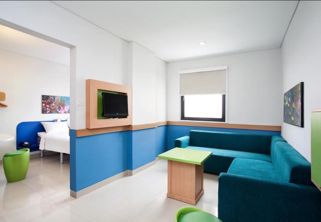 Двухместный (Standard Room with 1 Double Bed and Living Room), Ibis Budget Jakarta Daan Mogot