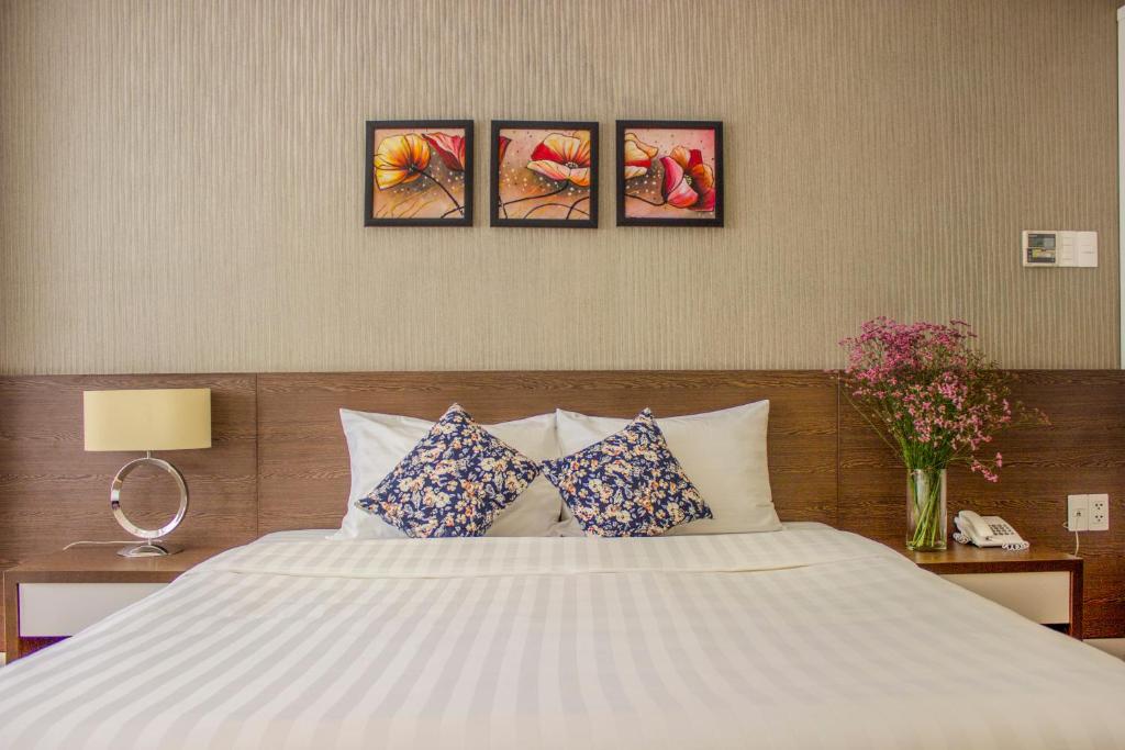 Sunny Serviced Apartment