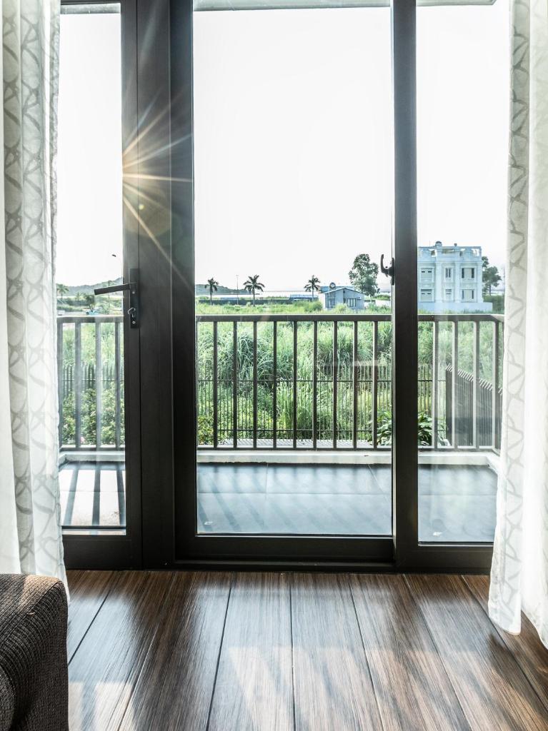 Full House The Villa