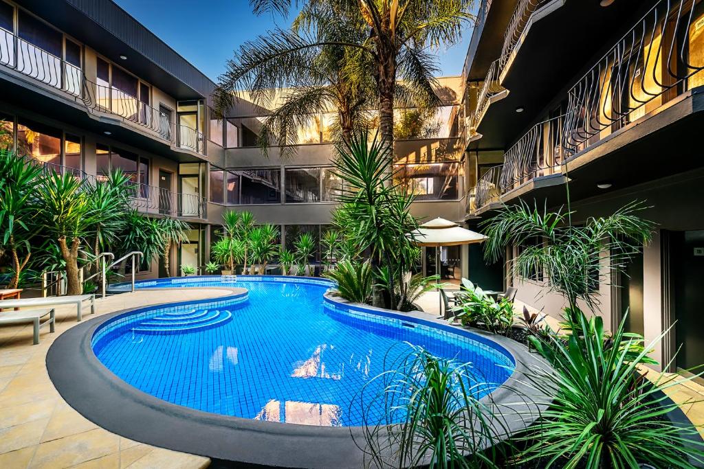 BEST WESTERN PLUS Travel Inn photo 1