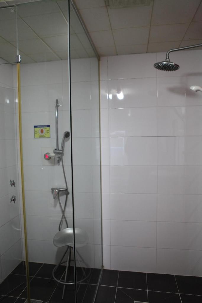 V Motel Songdo photo 2