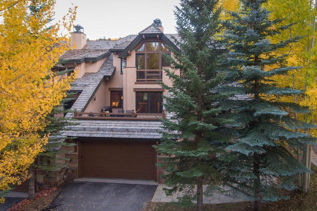 Snowmass Ski-In Ski-Out Condominiums photo 4