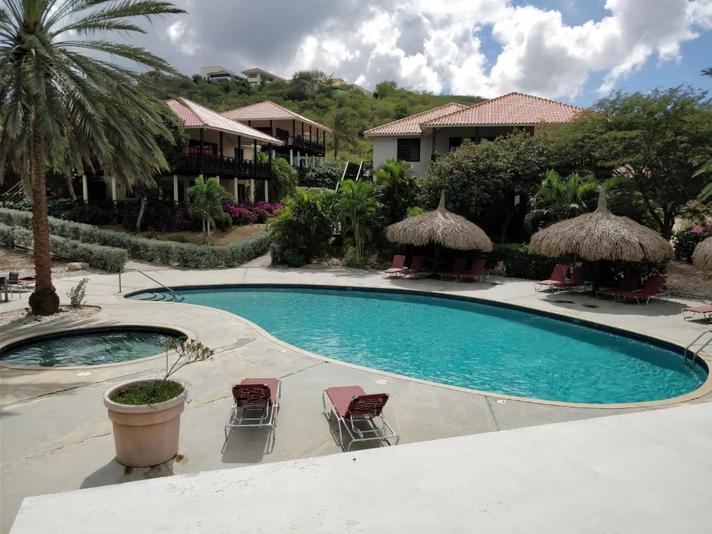 Blue Bay Beach Villa at Pool and Golfcourse photo 2