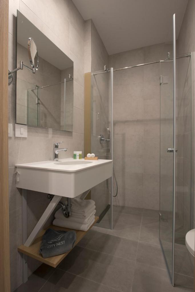 City Nest Modern & Cozy Suites photo 3