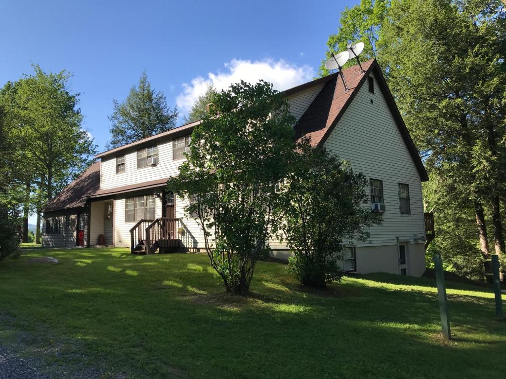 Bromley Brook House image