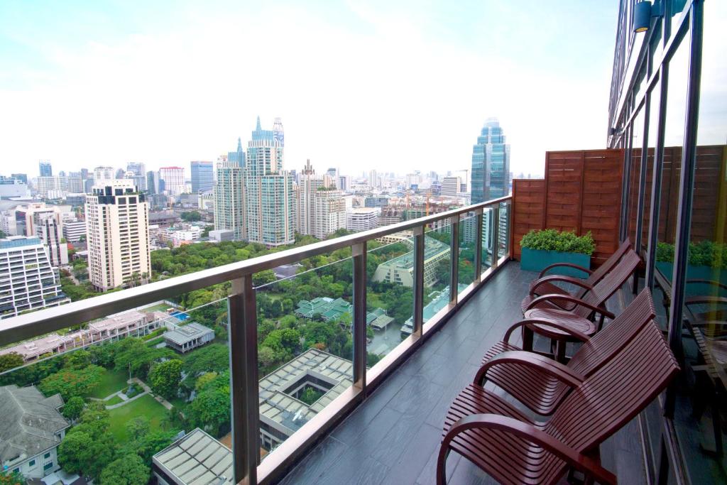 Сьюит (Butterfly Pea Grand Royal Duplex Suite - Two Bedroom), Отель Sivatel Bangkok
