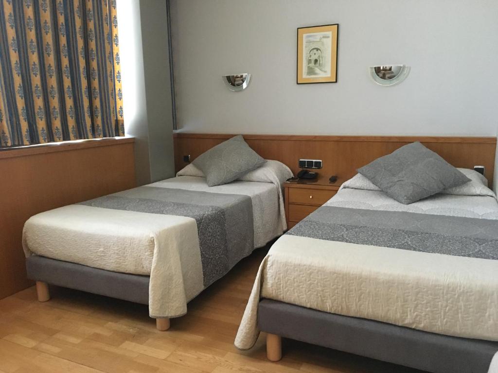 Encasa Hotel Almansa photo 3