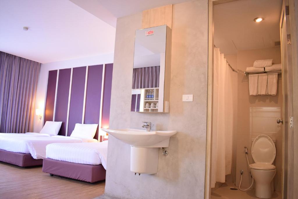 Трехместный (Трехместный номер Делюкс), Отель Trang Hotel Bangkok