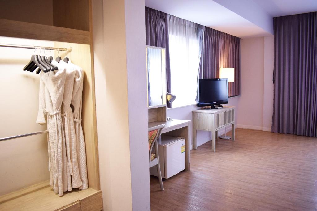 Трехместный (Трехместный номер Делюкс), Отель Trang Hotel Bangkok