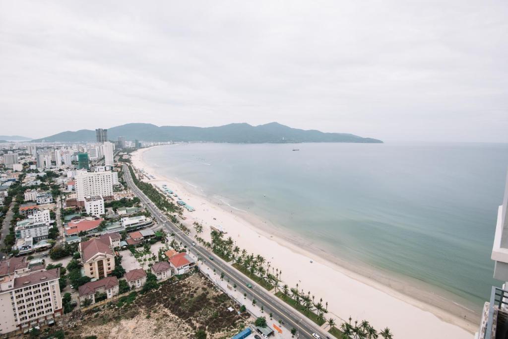 Da Nang Daisy Apartment 1 beach view