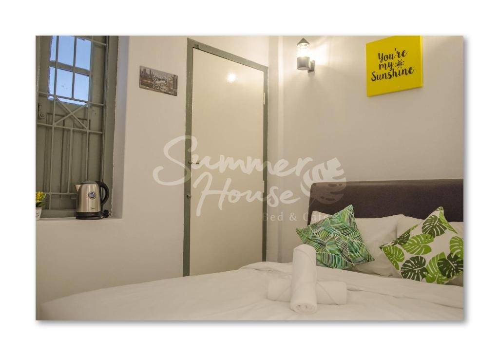 Двухместный (Улучшенный номер с кроватью размера «queen-size»), Отель Summer House Bukit Bintang