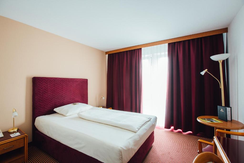 Двухместный (Улучшенный двухместный номер с 1 кроватью), HK - Hotel Düsseldorf City
