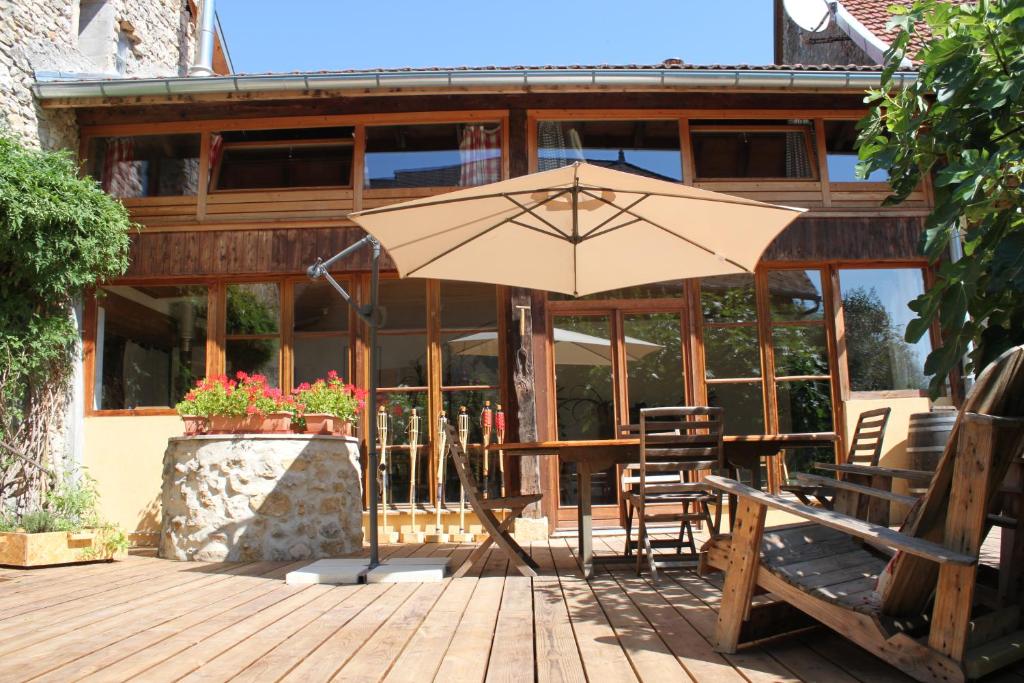 VALRELEY, chambres et table d'hôtes eco-friendly avec bain nordique au sud du massif du Jura photo 1