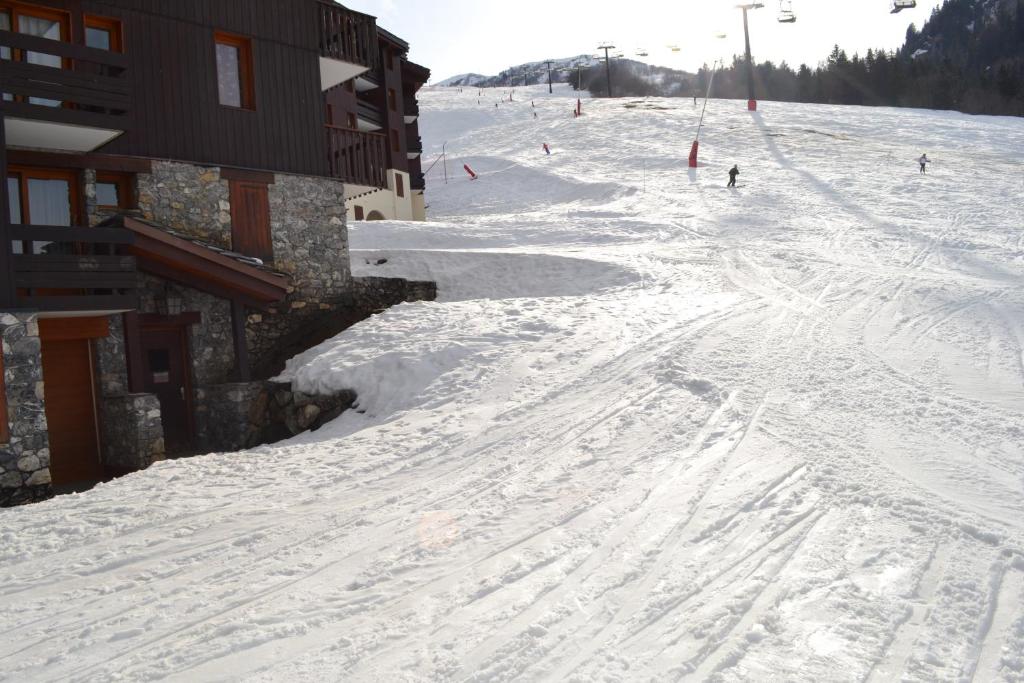 Valmorel Studio Skis aux pieds photo 2