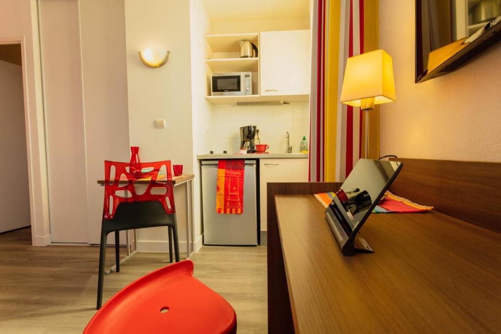 Студио (Номер-студио бизнес-класса (для 1-2 взрослых)), Aparthotel Adagio Access Perpignan