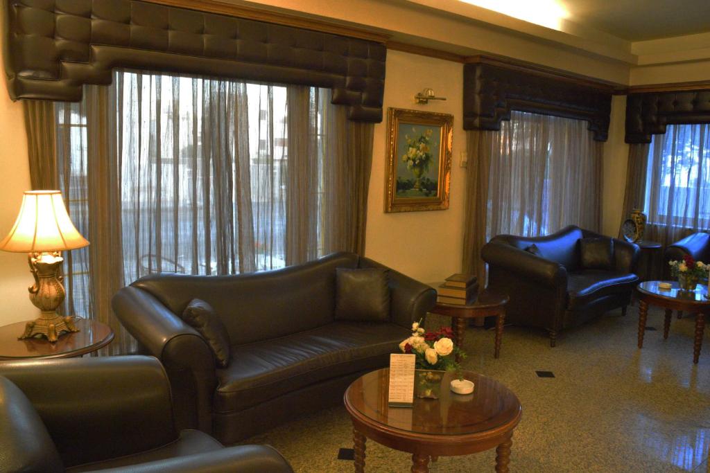 Capri Hotel Suites photo 3