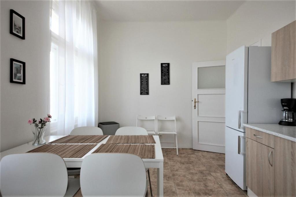 Апартаменты (Апартаменты с 3 спальнями), Апарт-отель Angel City