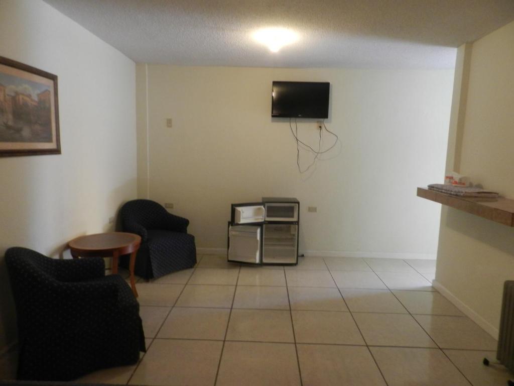 Consul Suites photo 3