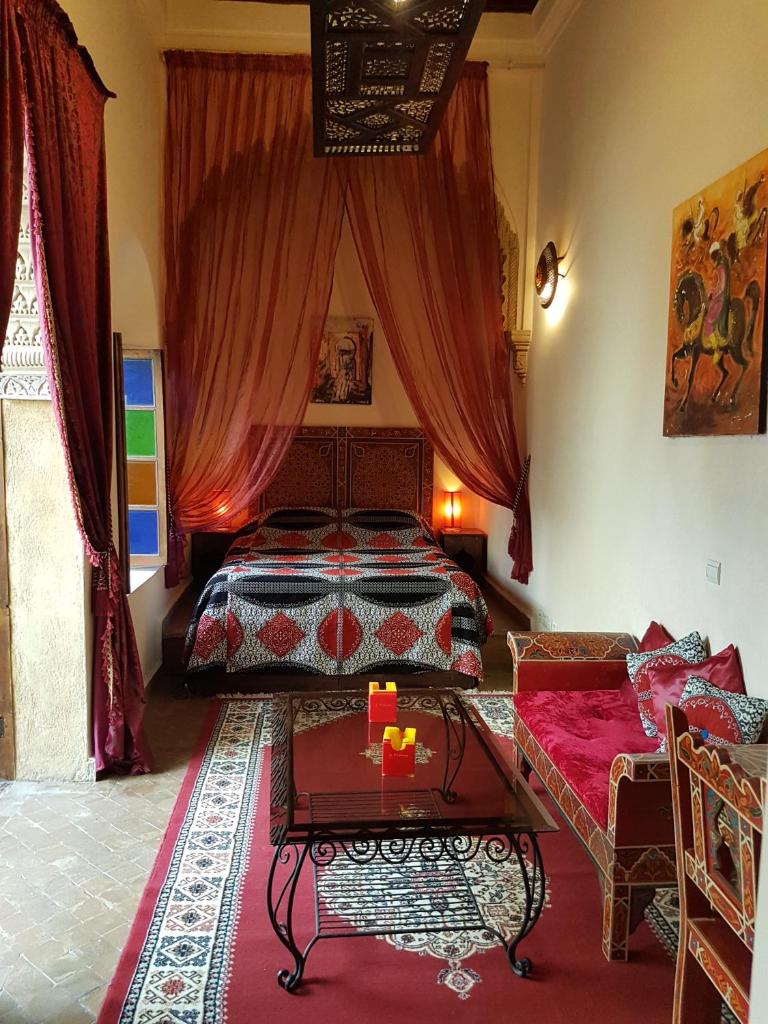 Riad Marlinea photo 2