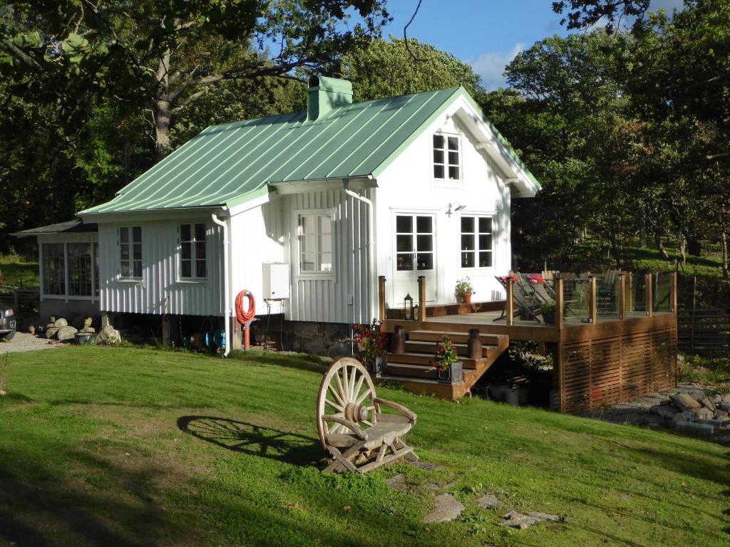 Cottage - Majviken photo 1