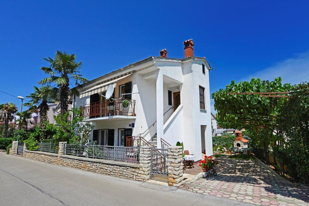 Apartment Complex Nevia