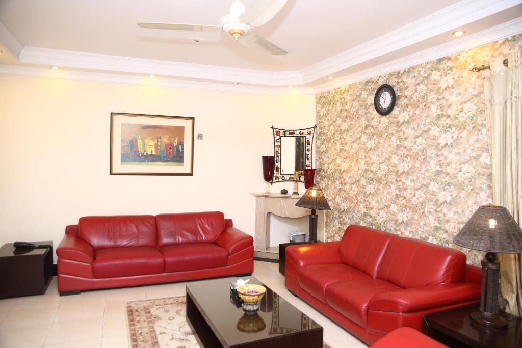 Safari Club 3 Bahria Town photo 2