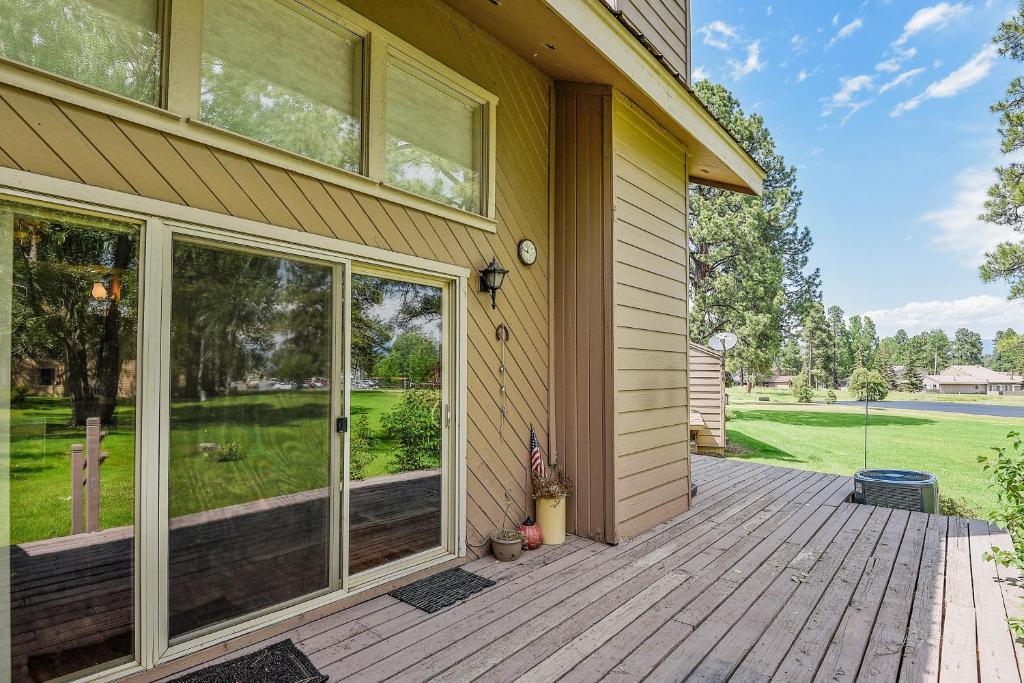 Pines 4013 photo 1