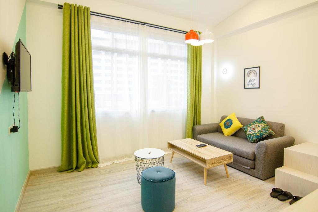 Сьюит (Двухместный номер-студио Делюкс с 1 кроватью), Folk Poshtel Asok