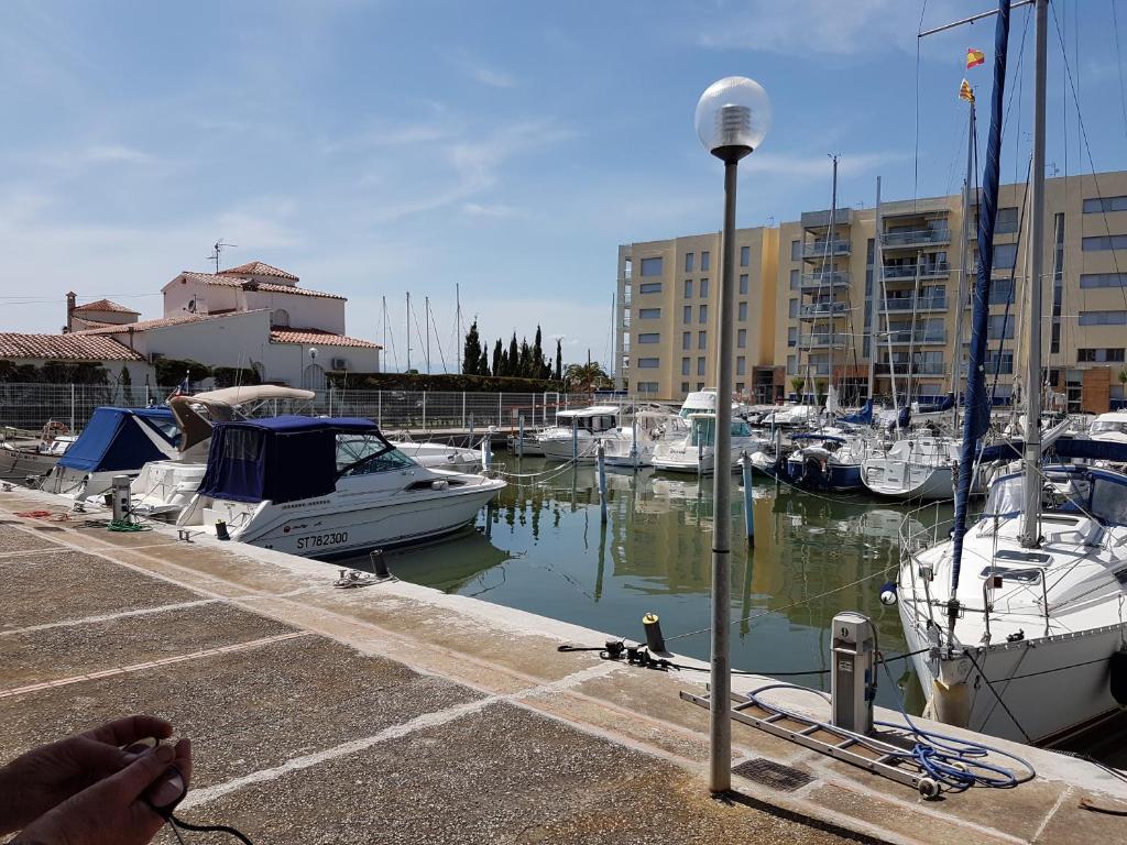 Marina 2 photo 3