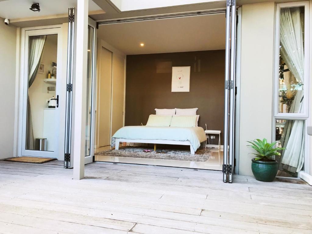 New Market Cozy Room photo 4