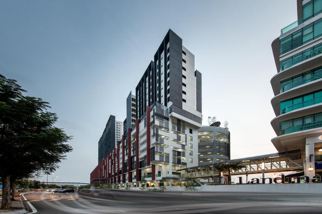 The Canvas Hotel photo 2