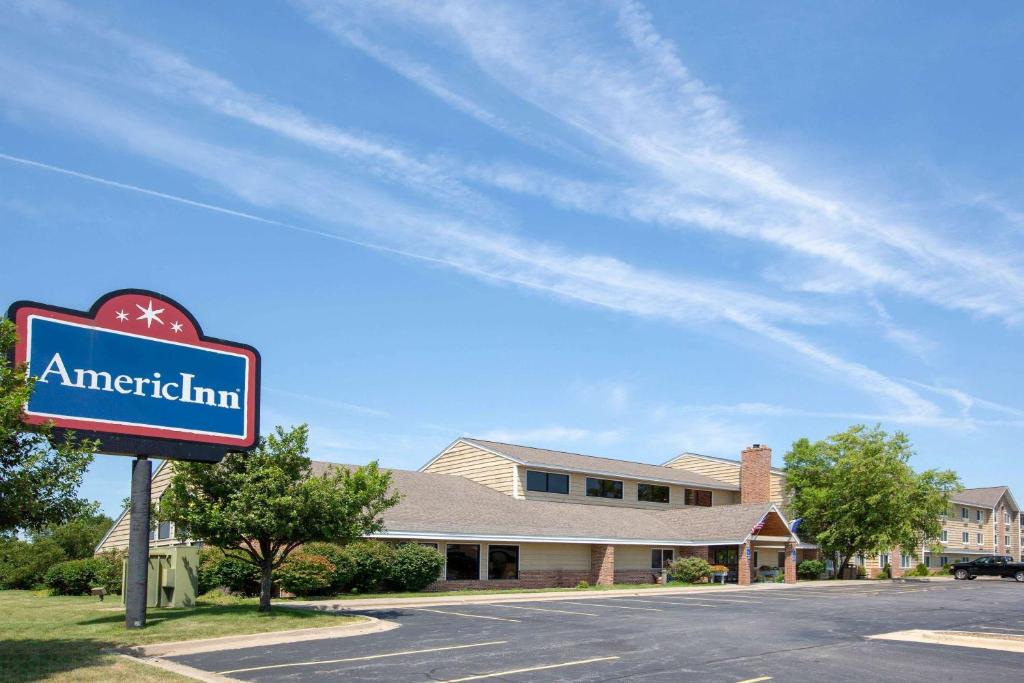 AmericInn by Wyndham Coralville image