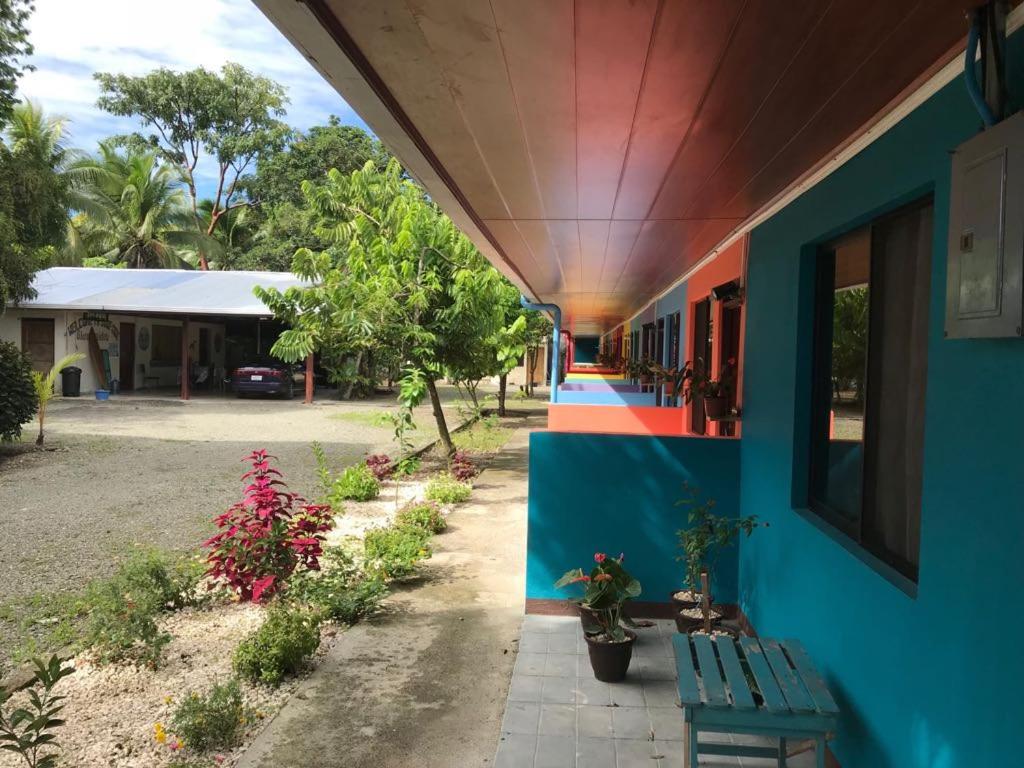 Cabinas Surf Side photo 3