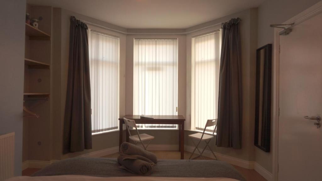 Big Yellow Door in Queens Quarter Room Type - Superior King Room