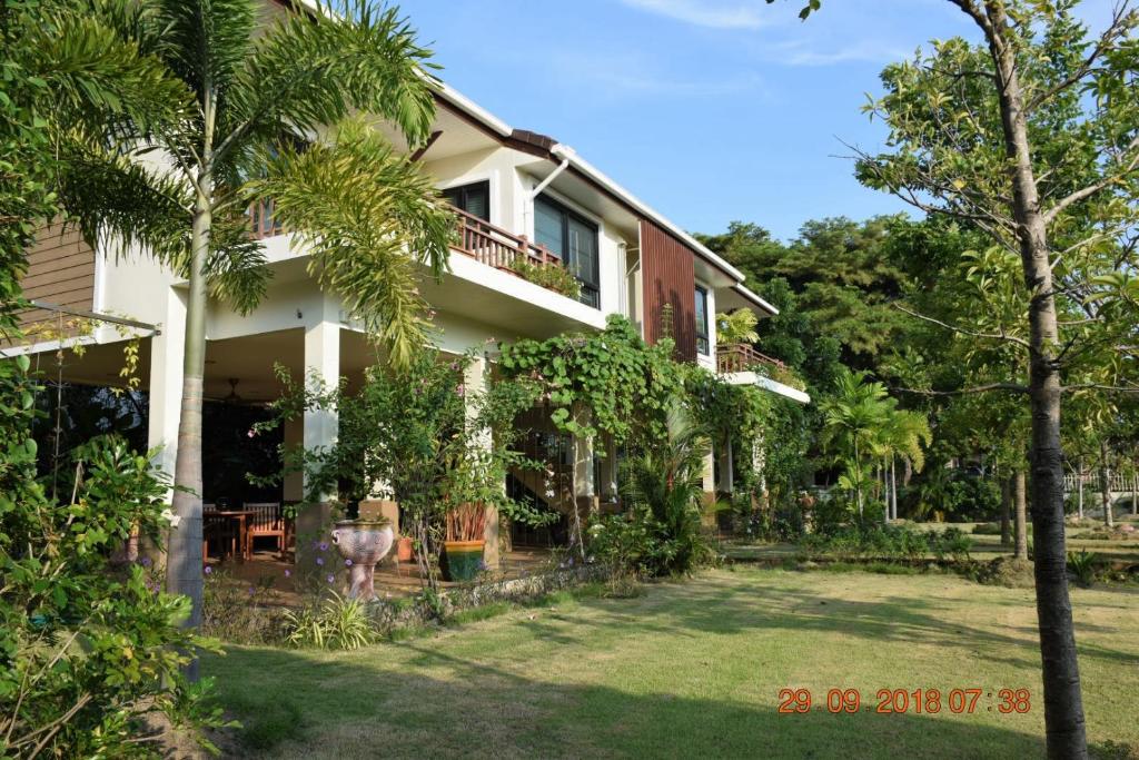 Rimtalay Angsila Guesthouse photo 3