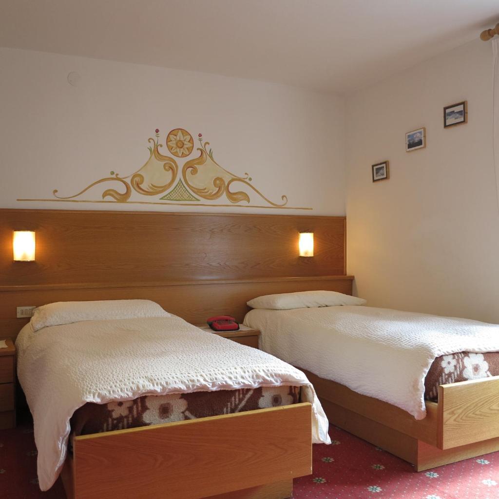 Hotel Presena photo 1