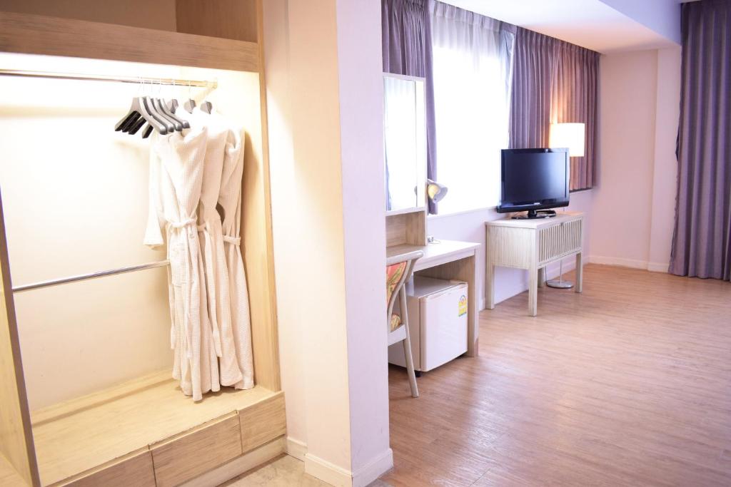 Трехместный (Трехместный номер Делюкс), Отель Trang Hotel Bangkok