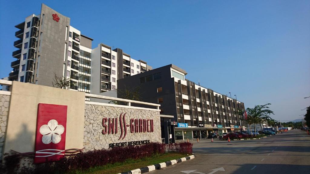 Cozy Swiss Garden Beach Resort Residence photo 3