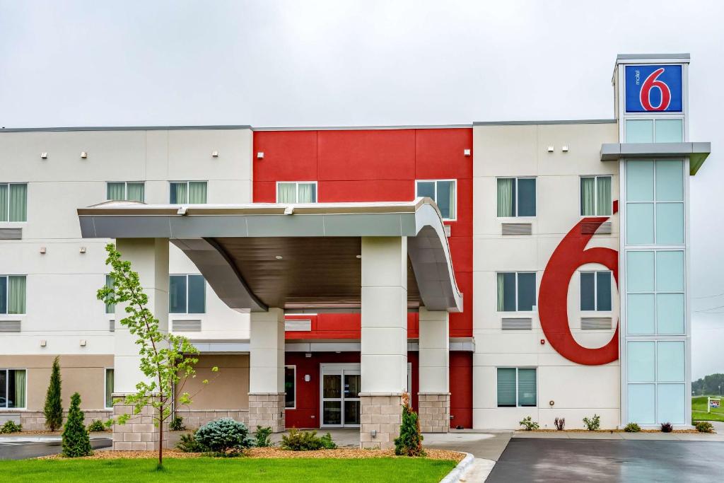 Motel 6-Mankato, MN photo 2