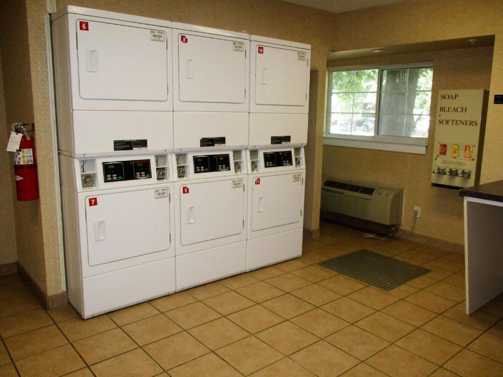 Studio 6-Hampton, VA - Langley AFB Area photo 1